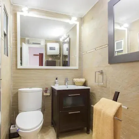 With Fantastic Seaview Апартаменты *